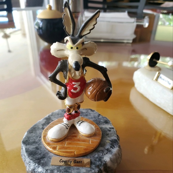 Ron Lee Other - 🎉HP🎉 x3 Ron Lee ‘Courtly Gent’ Looney Tunes Wile E Coyote Figure